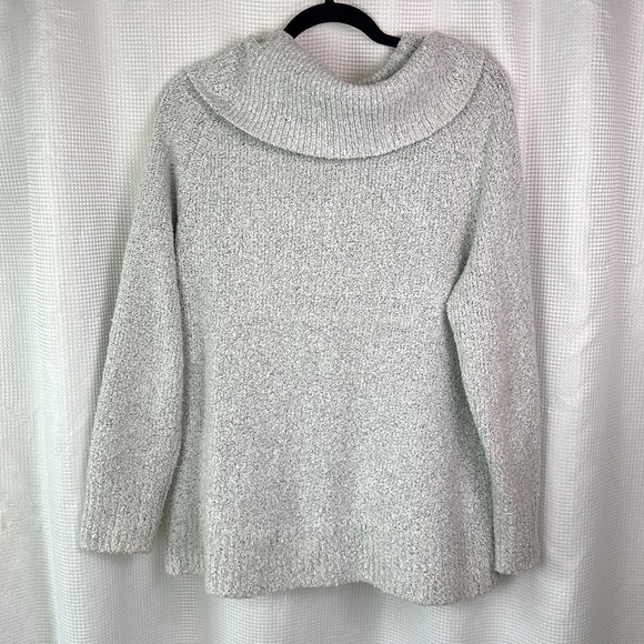 Orvis Gray Cowl Neck Sweater | Size Medium - Picture 14 of 15
